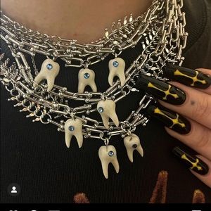 Tooth necklace